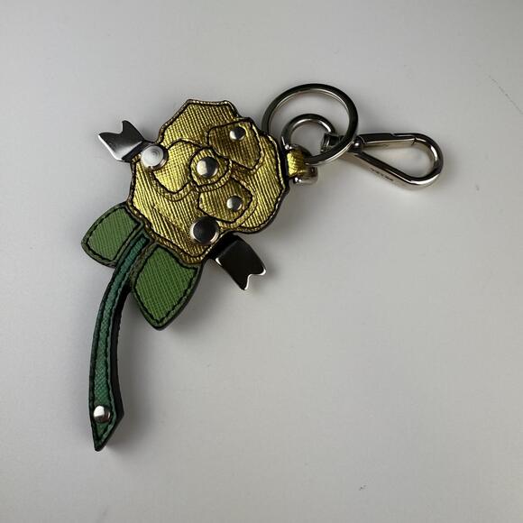 💎✨Authentic Prada Rose Camellia Charm Keychain - Picture 3 of 3